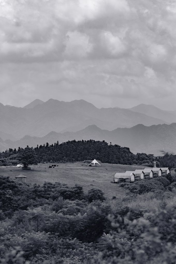 Dwelling Between Ages 栖于古今之间